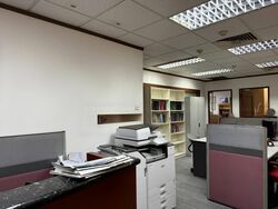 Peninsula Plaza (D6), Office #458628111